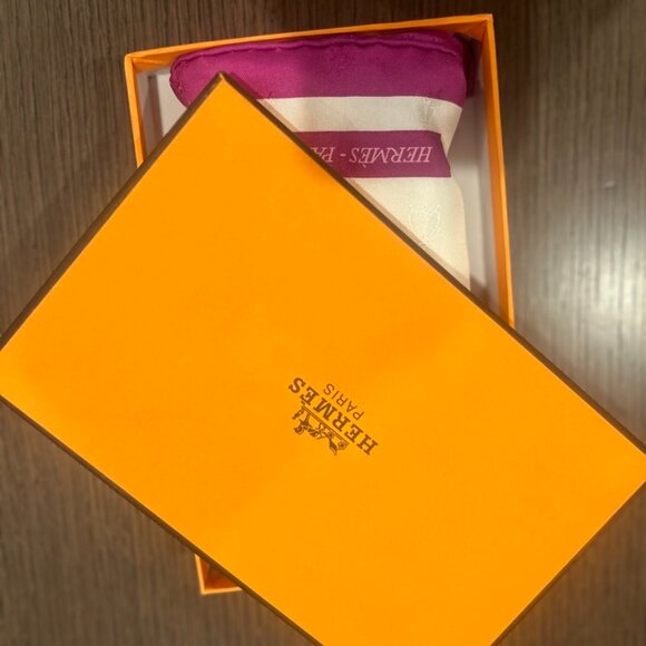 HERMES New with Box Silk Scarf 34"x34" - Picture 5 of 6